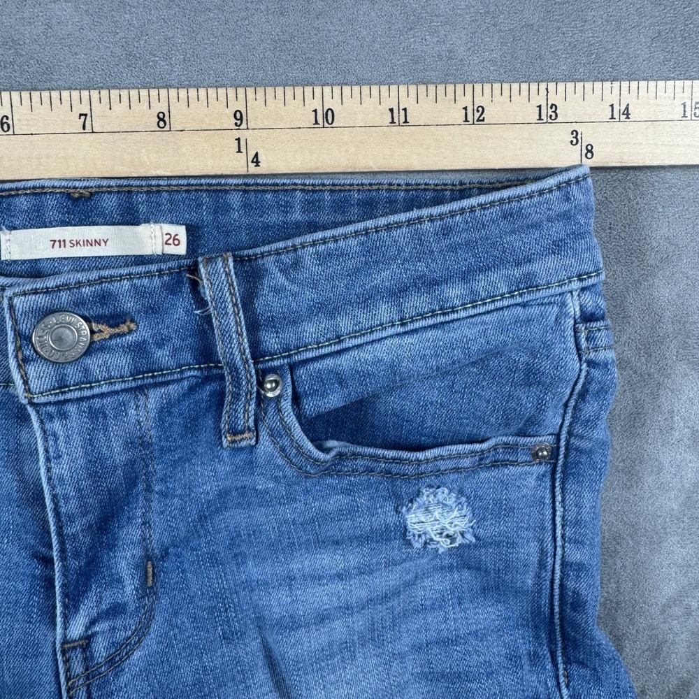 Levis 711 Skinny Jeans Womens 26 Medium Wash Distressed Ripped Mid Rise Denim - Picture 11 of 12
